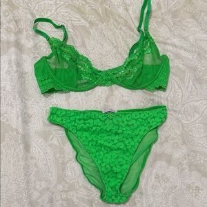 Savage X Fenty Neon Green Lace Set